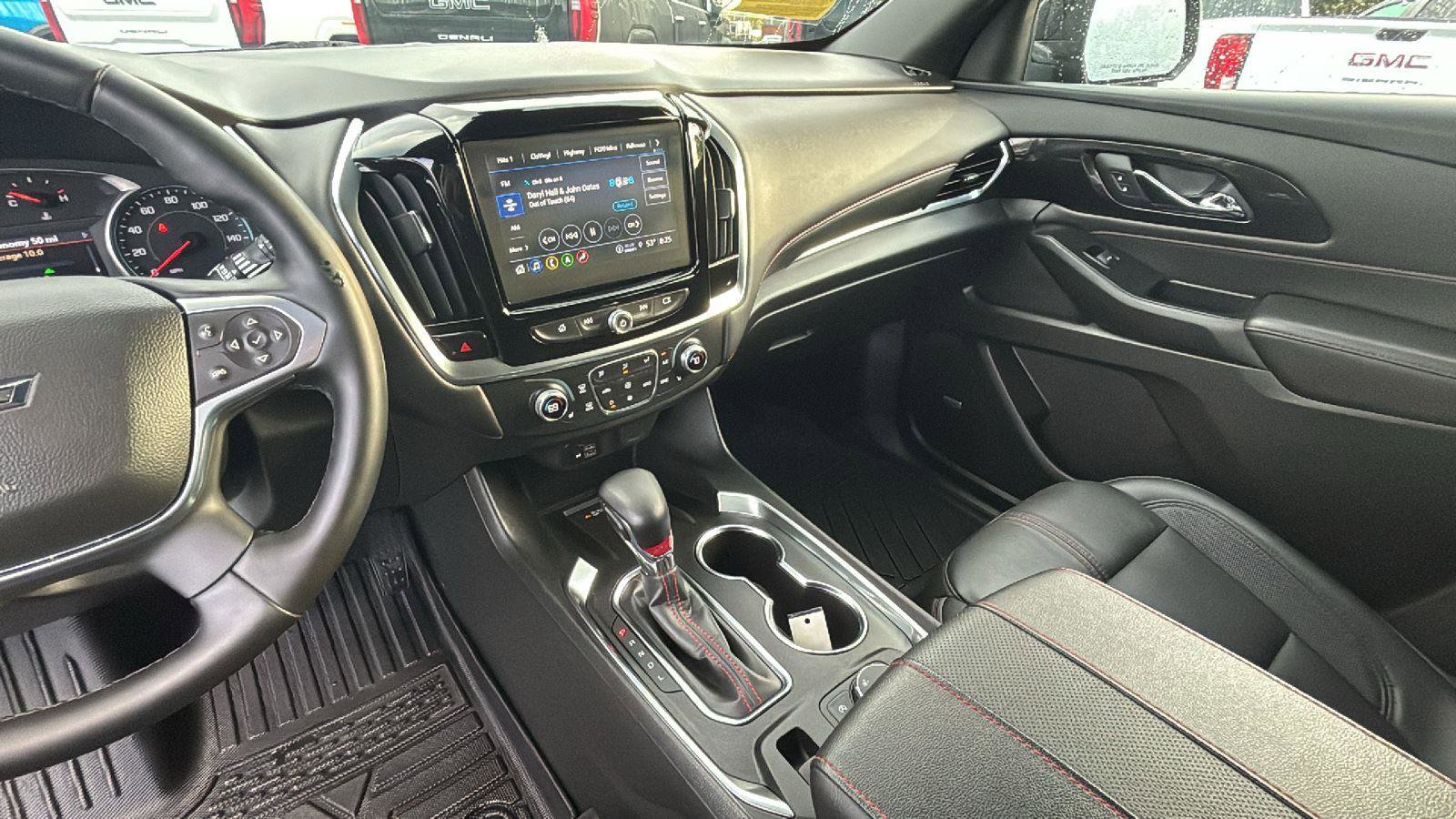 Used 2024 Chevrolet Traverse RS image 20