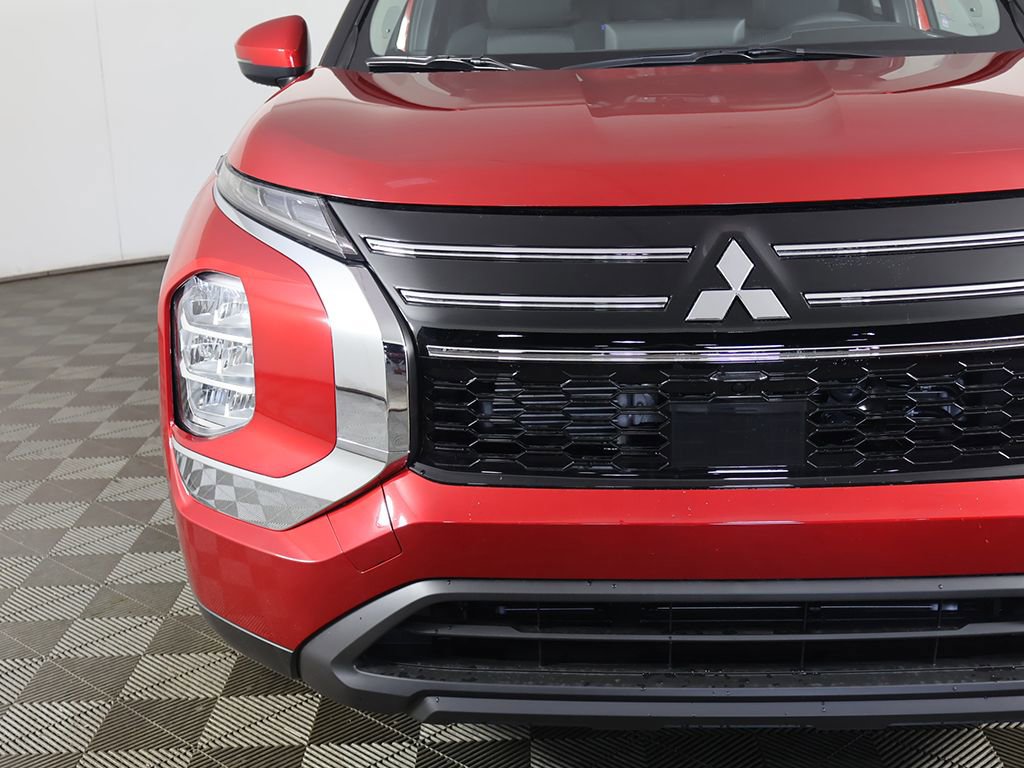 New 2026 Mitsubishi Outlander ES FWD image 12