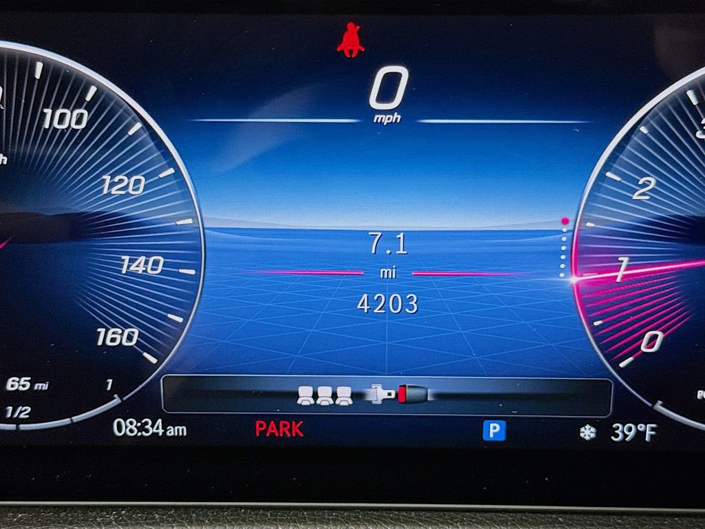 Used 2024 Mercedes-Benz GLB 250 GLB 250 image 12