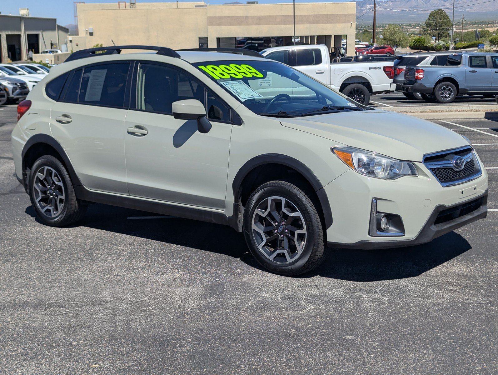 Used 2017 Subaru Crosstrek 2.0i Premium AWD/4WD image 1