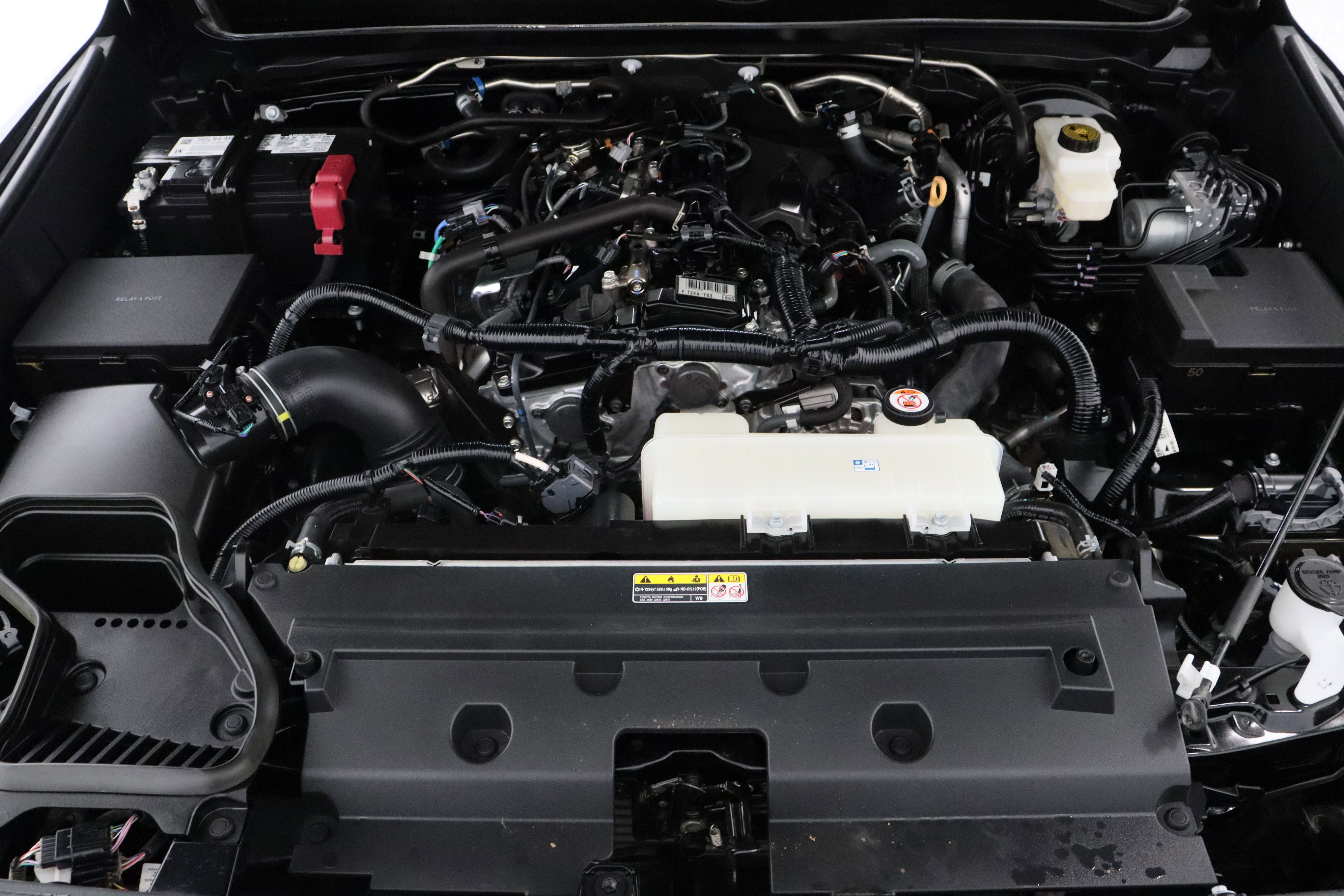 Certified 2025 Toyota Tacoma TRD Off-Road AWD/4WD image 38