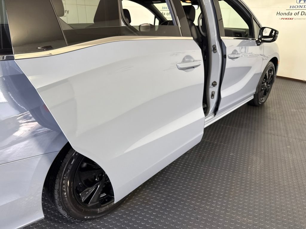 Used 2024 Honda Odyssey Sport image 7