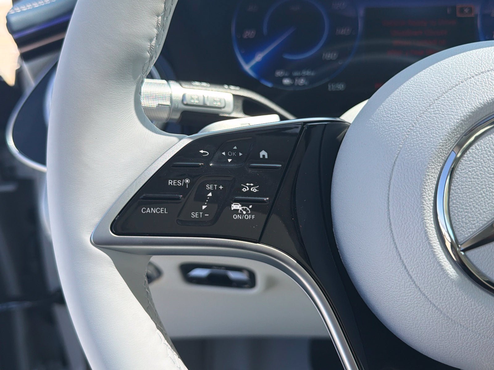 New 2027 Mercedes-Benz EQS 400 4MATIC SUV image 21