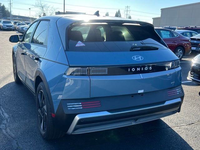 New 2025 Hyundai Ioniq 5 SE image 7