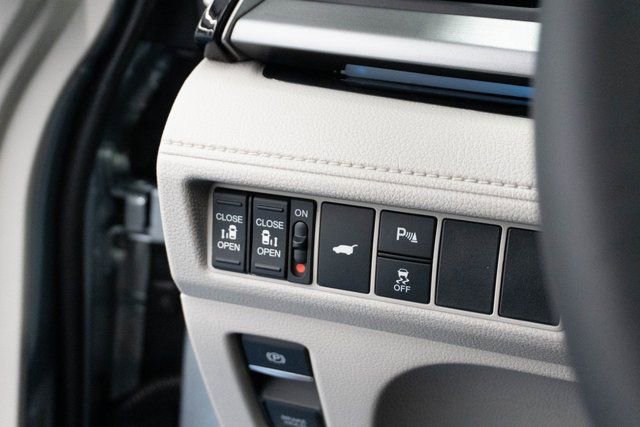 New 2026 Honda Odyssey Touring image 24