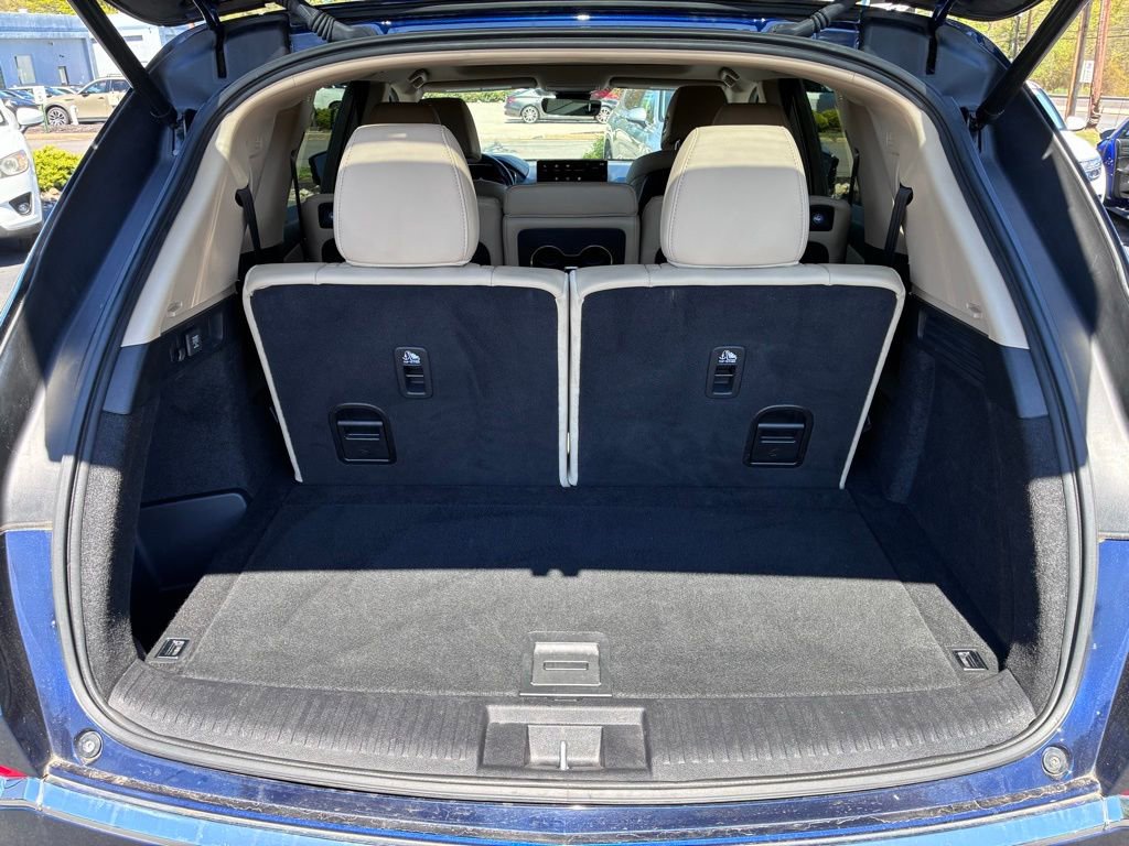 Used 2023 Acura MDX SH-AWD image 12