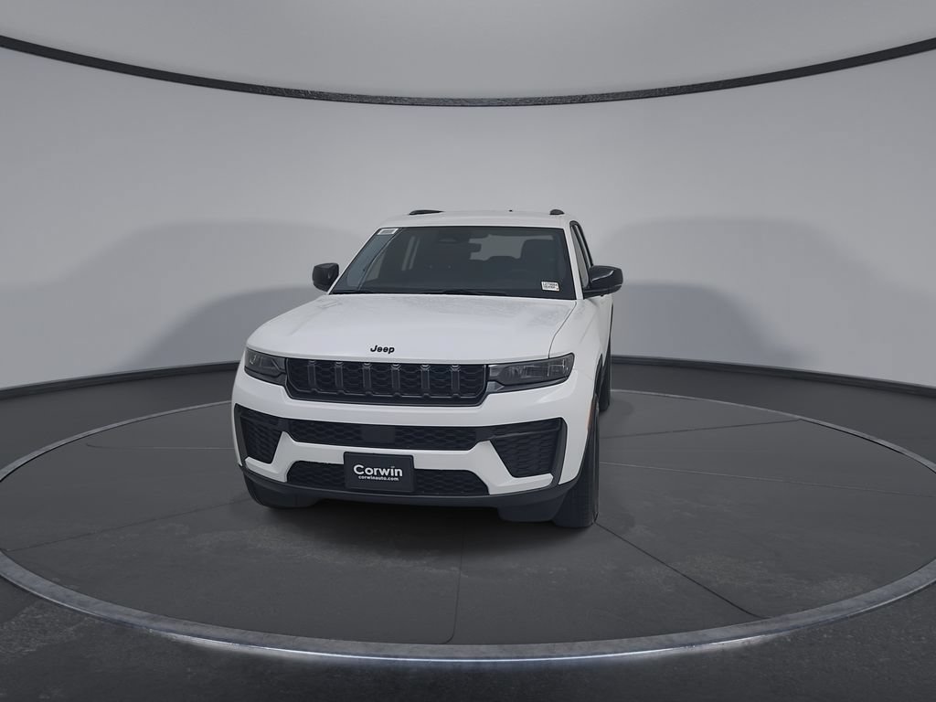 New 2026 Jeep Grand Cherokee Altitude AWD/4WD image 4