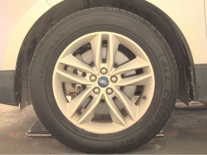 Used 2016 Ford Edge SEL AWD/4WD image 22