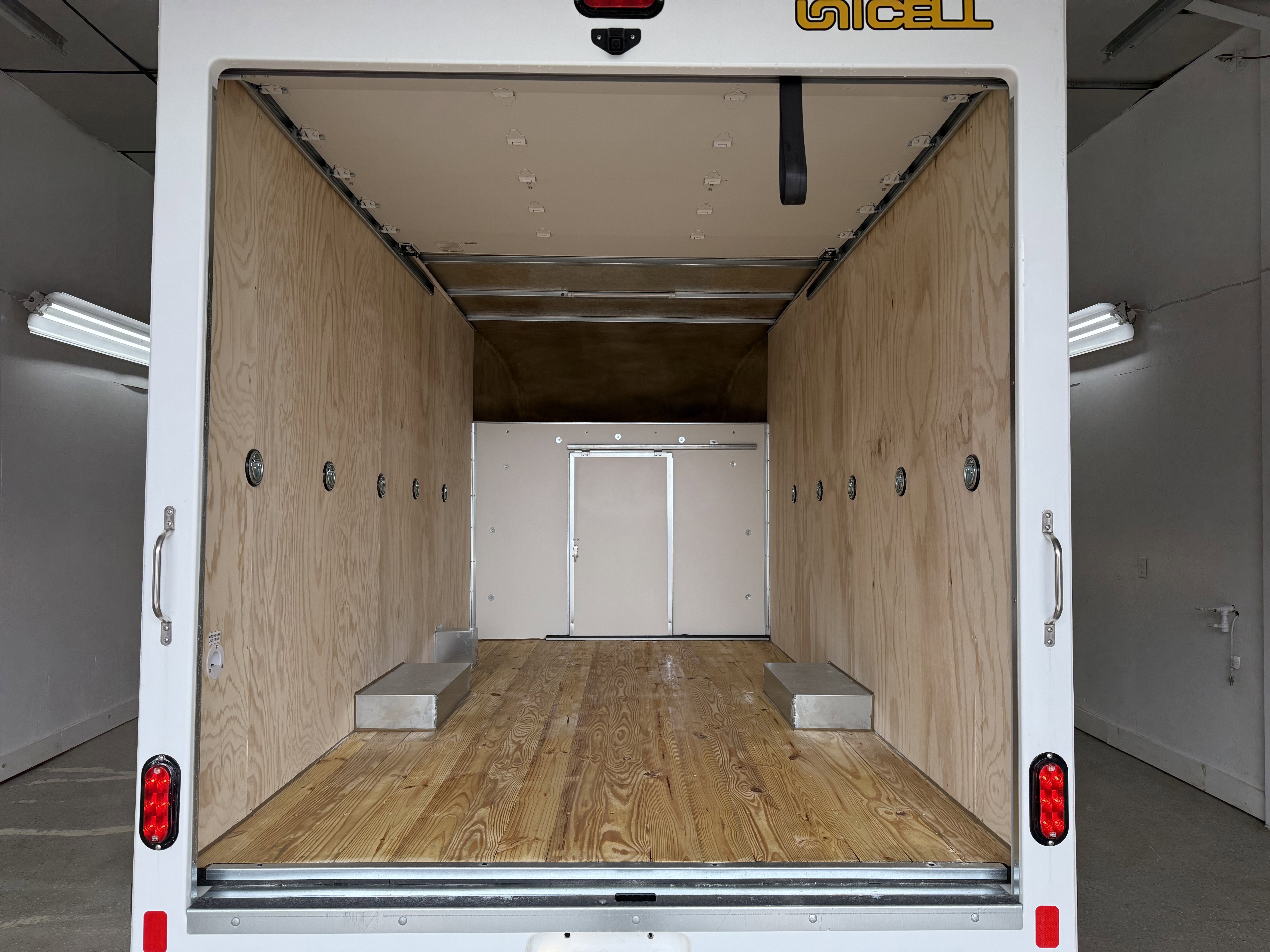 New 2025 Chevrolet Express 3500 w/ Power Convenience Package image 33