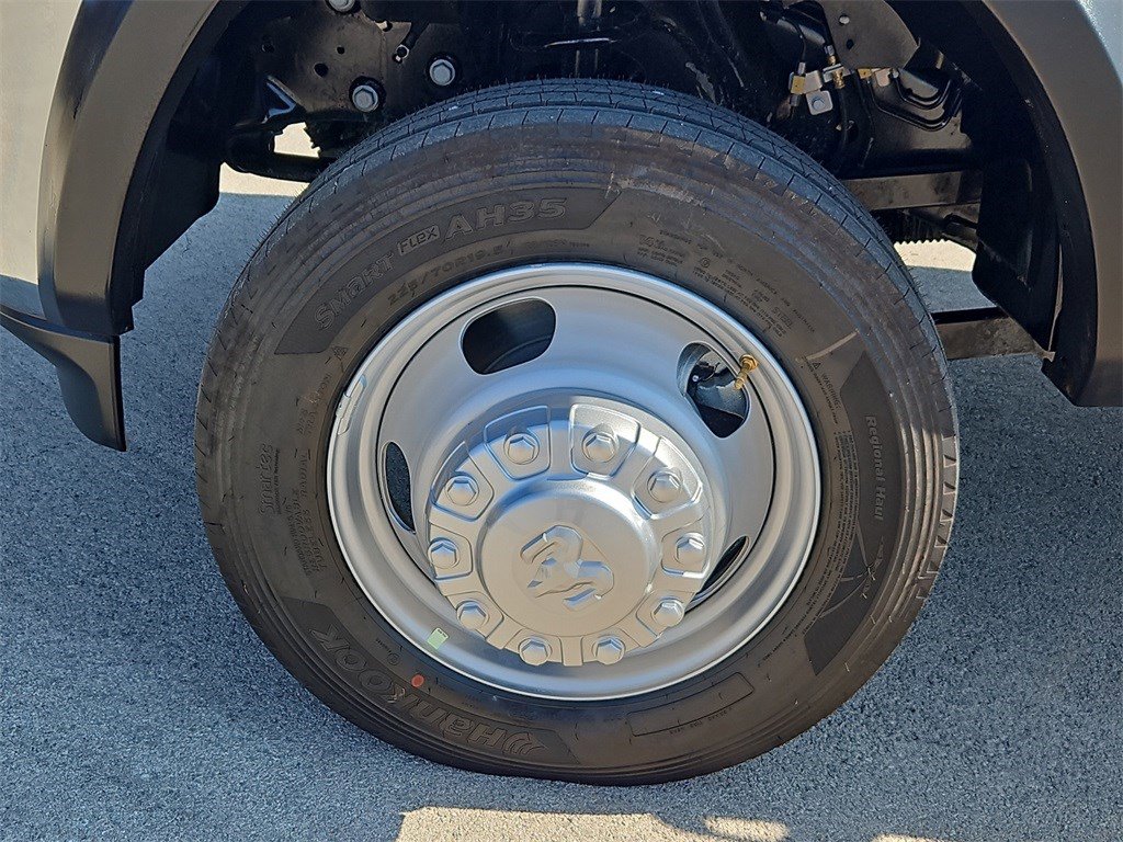New 2026 RAM 5500 Tradesman w/ Chrome Appearance Group image 13