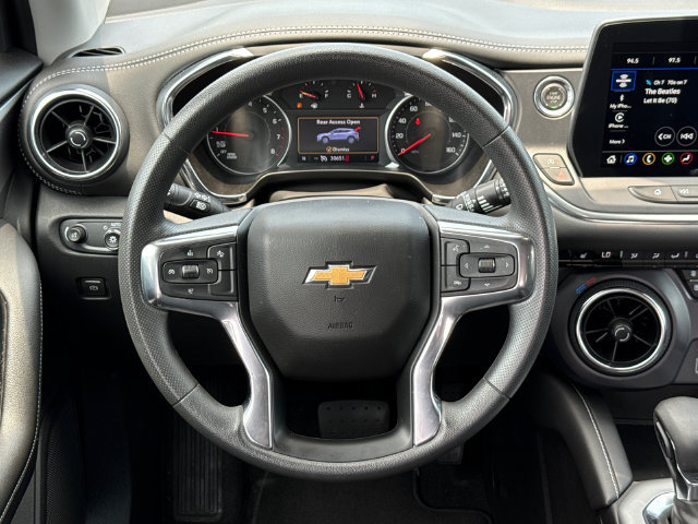 Used 2025 Chevrolet Blazer LT AWD/4WD image 23