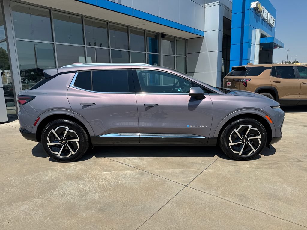 Used 2024 Chevrolet Equinox EV LT AWD/4WD image 6