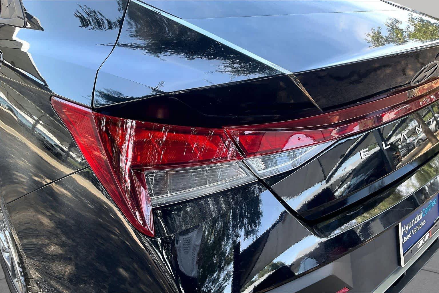 Certified 2024 Hyundai Elantra SEL FWD image 27