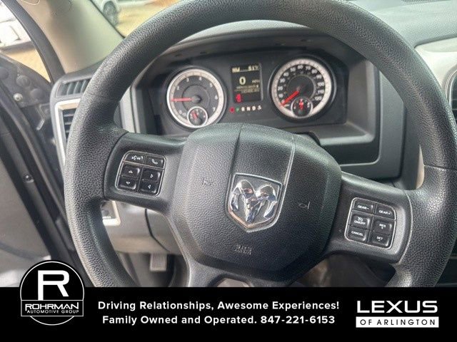 Used 2017 RAM 1500 Classic SLT AWD/4WD image 10
