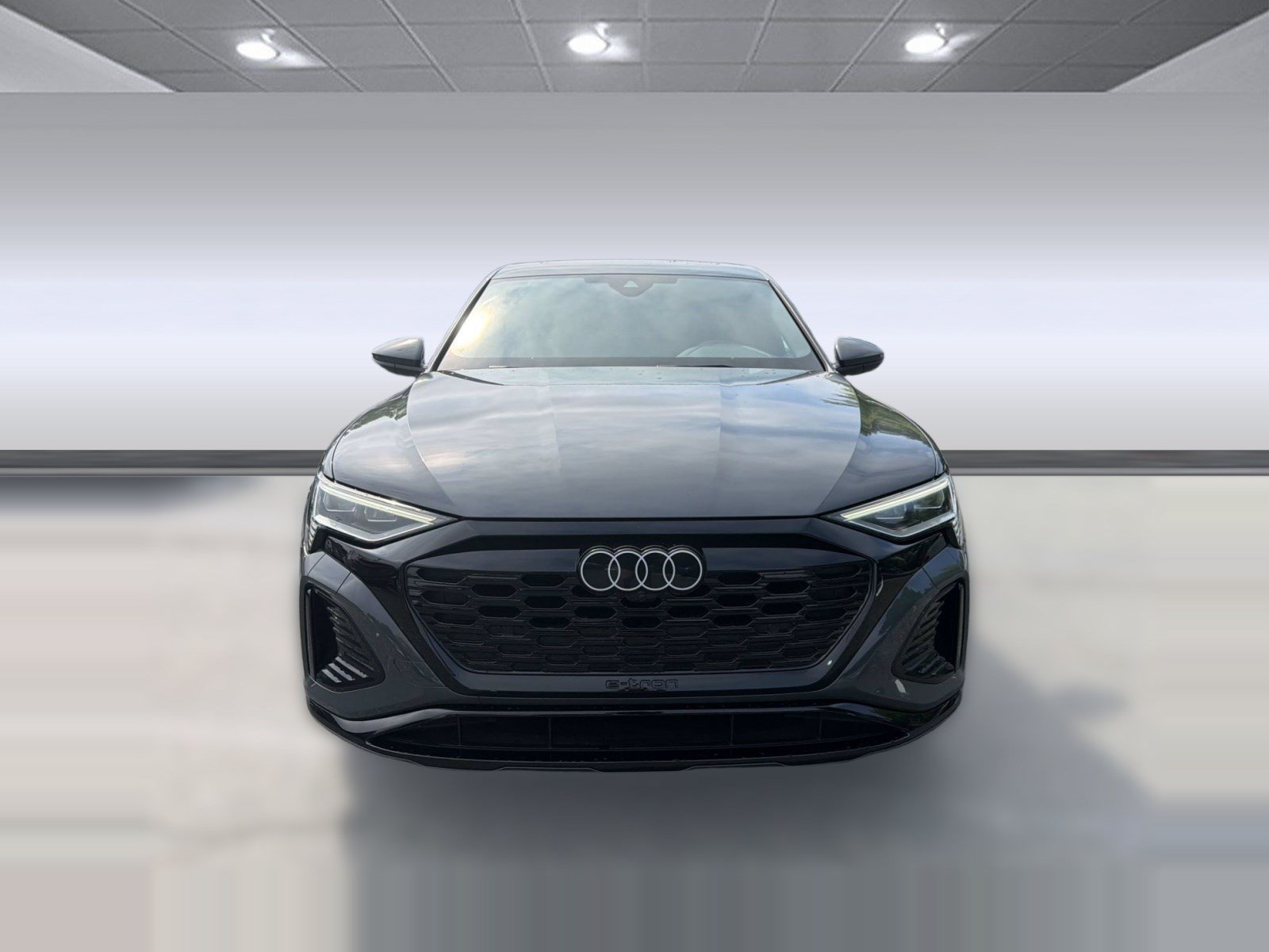 Used 2024 Audi Q8 e-tron Premium AWD/4WD image 6