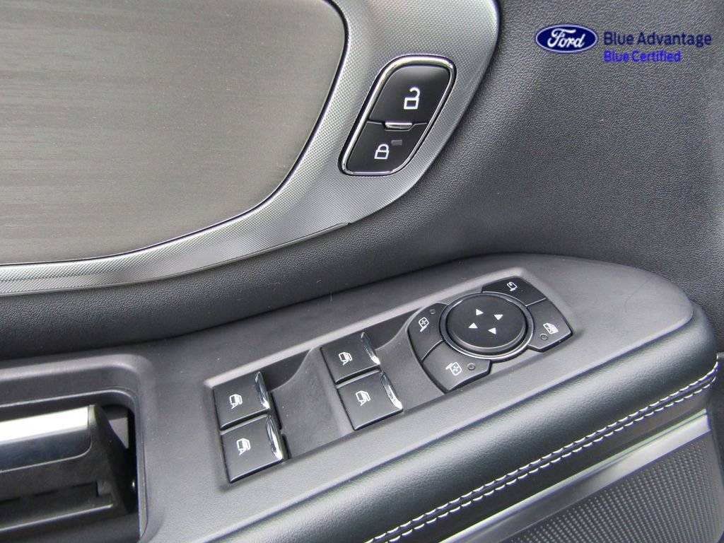 Certified 2025 Ford Expedition Platinum AWD/4WD image 40