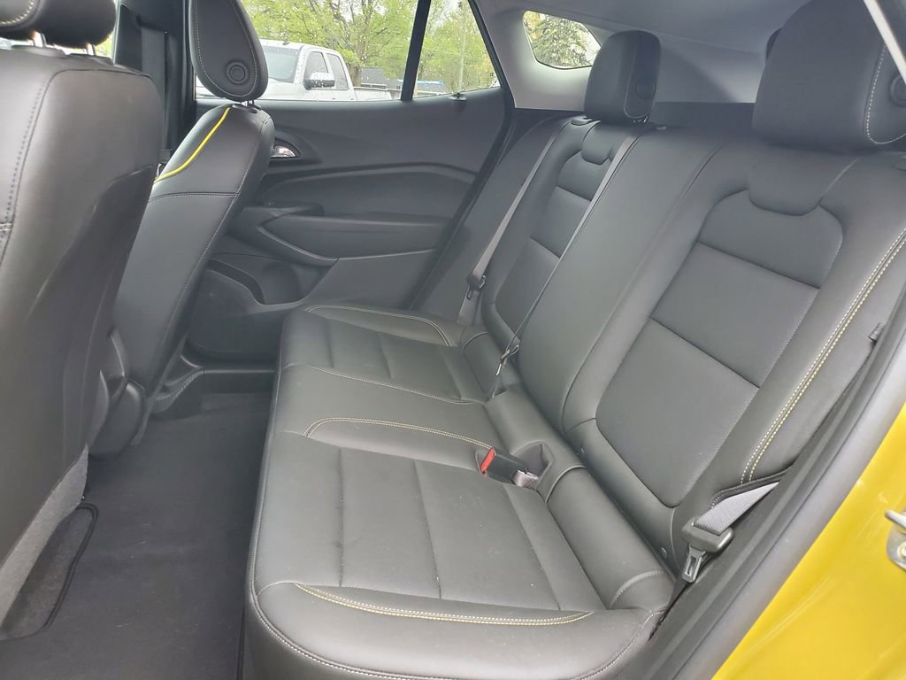 Used 2025 Chevrolet Trax ACTIV FWD image 27