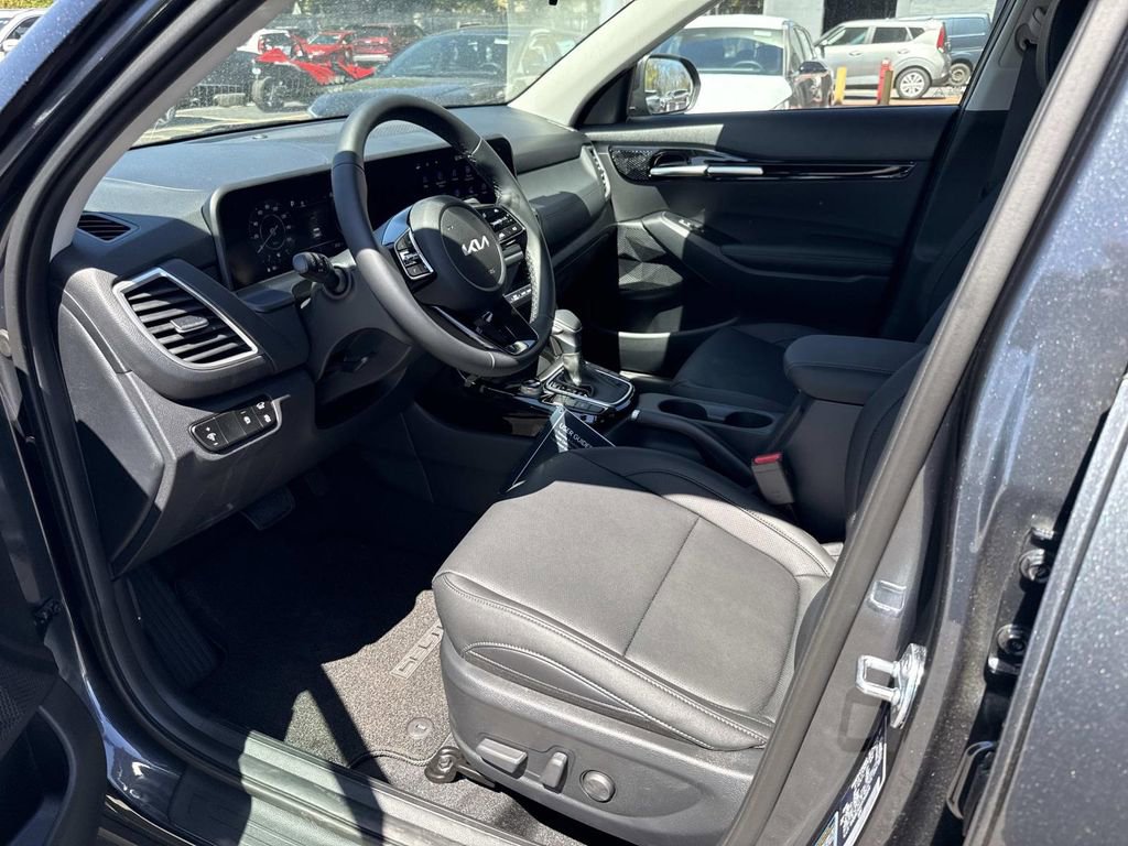 New 2026 Kia Seltos EX AWD/4WD image 8