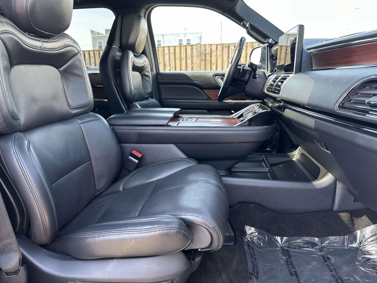 Used 2024 Lincoln Navigator Reserve AWD/4WD image 26