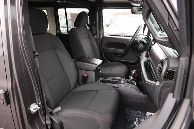 Used 2022 Jeep Wrangler Unlimited Sport image 26