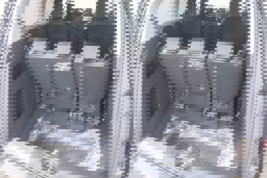 New 2026 Honda Odyssey Touring image 11