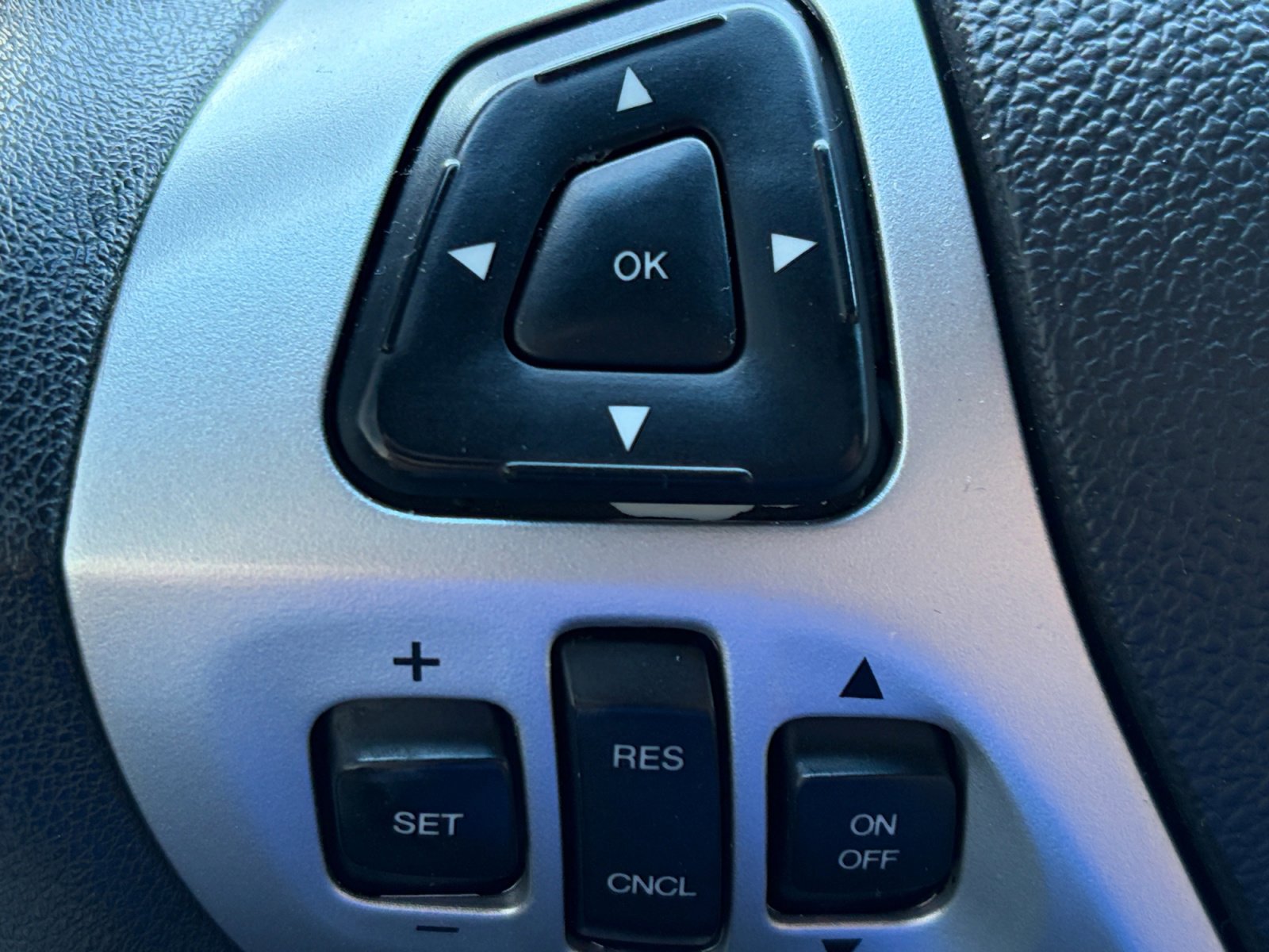 Used 2013 Ford Explorer FWD image 33