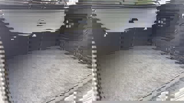 Used 2025 Mercedes-Benz GLB 250 4MATIC image 33