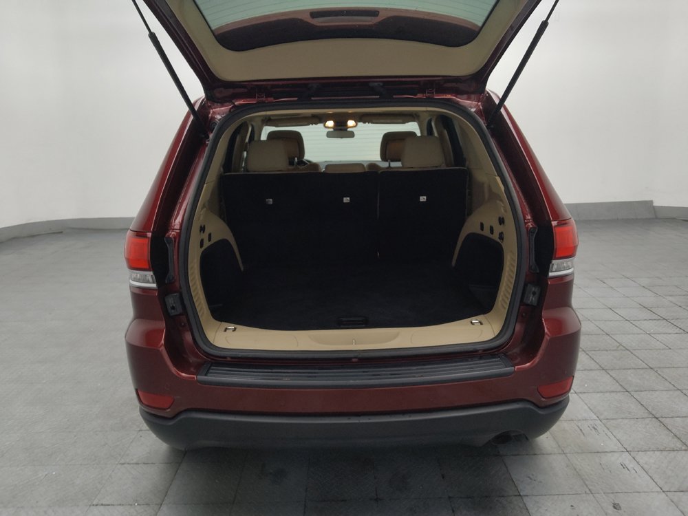Used 2020 Jeep Grand Cherokee Laredo RWD image 29
