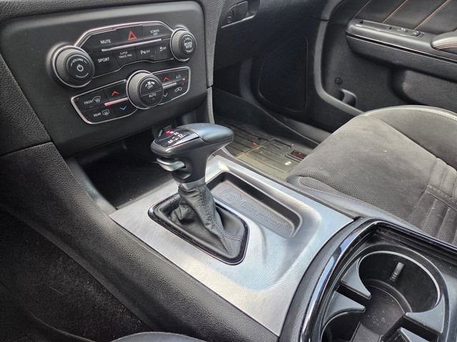 Used 2018 Dodge Charger R/T RWD image 19