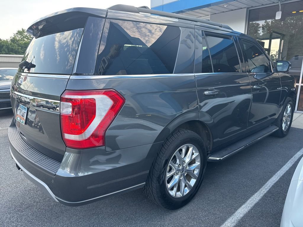 Used 2020 Ford Expedition XLT w/ Equipment Group 202A RWD image 7