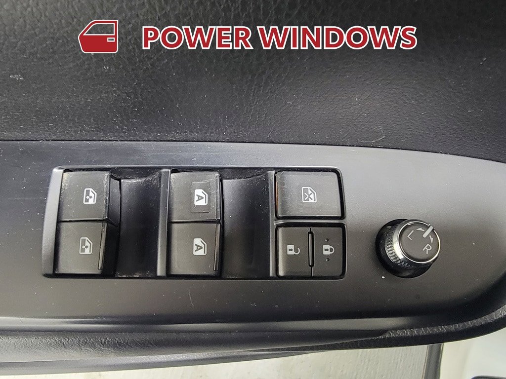 Used 2018 Toyota Highlander SE AWD/4WD image 29