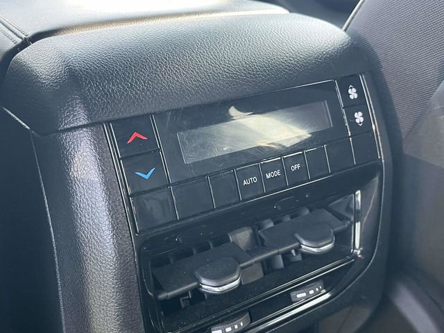 Used 2024 Jeep Grand Cherokee L Altitude image 20