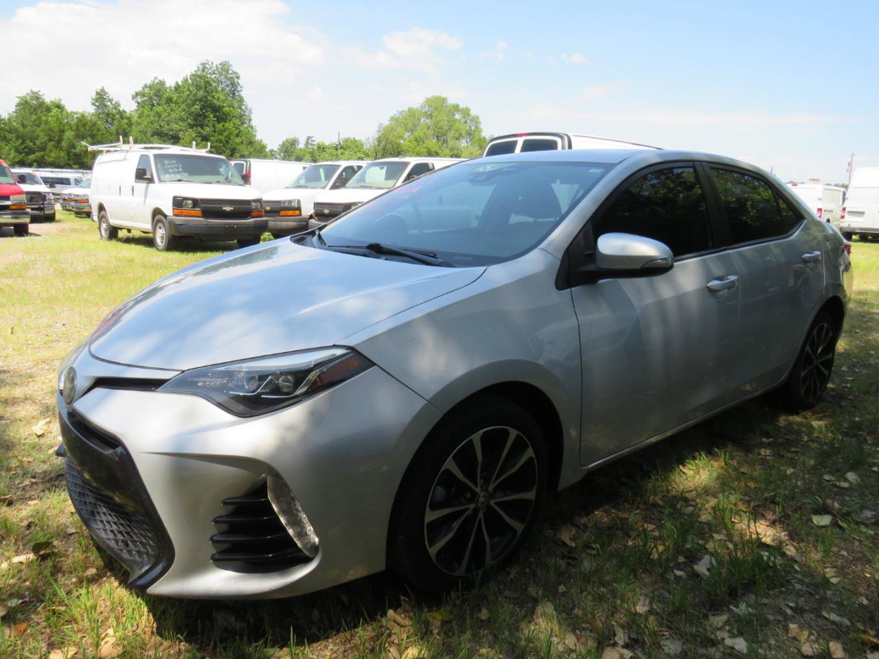 Used 2017 Toyota Corolla SE FWD image 35