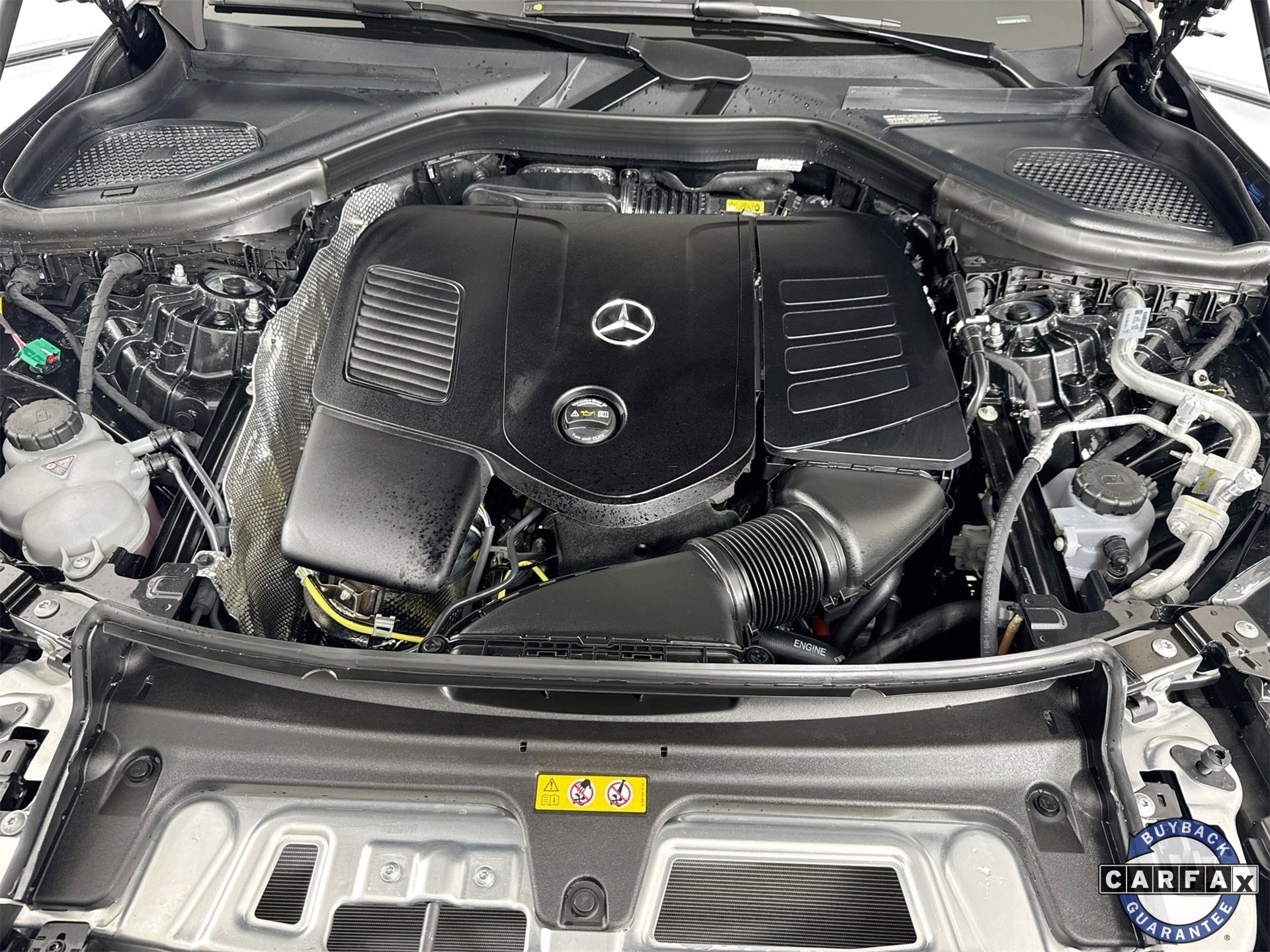 Used 2025 Mercedes-Benz GLC 350e 4MATIC image 32