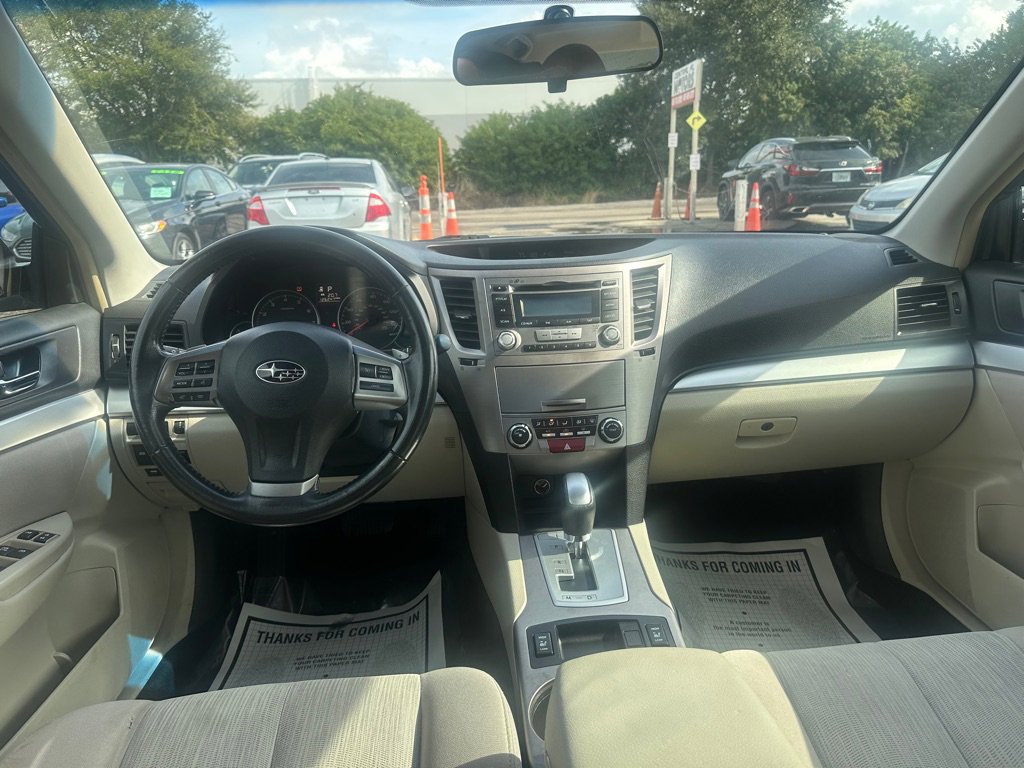 Used 2013 Subaru Legacy 2.5i Premium w/ All-Weather Pkg + Moonroof image 9