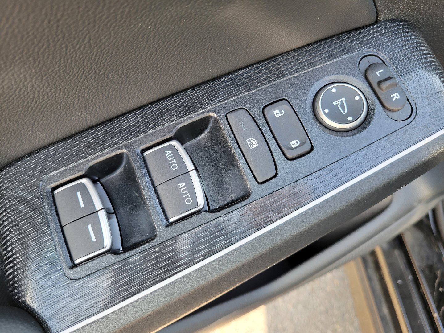 Used 2025 Honda Civic Sport Touring image 18