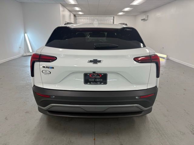 New 2026 Chevrolet Blazer EV LT image 7