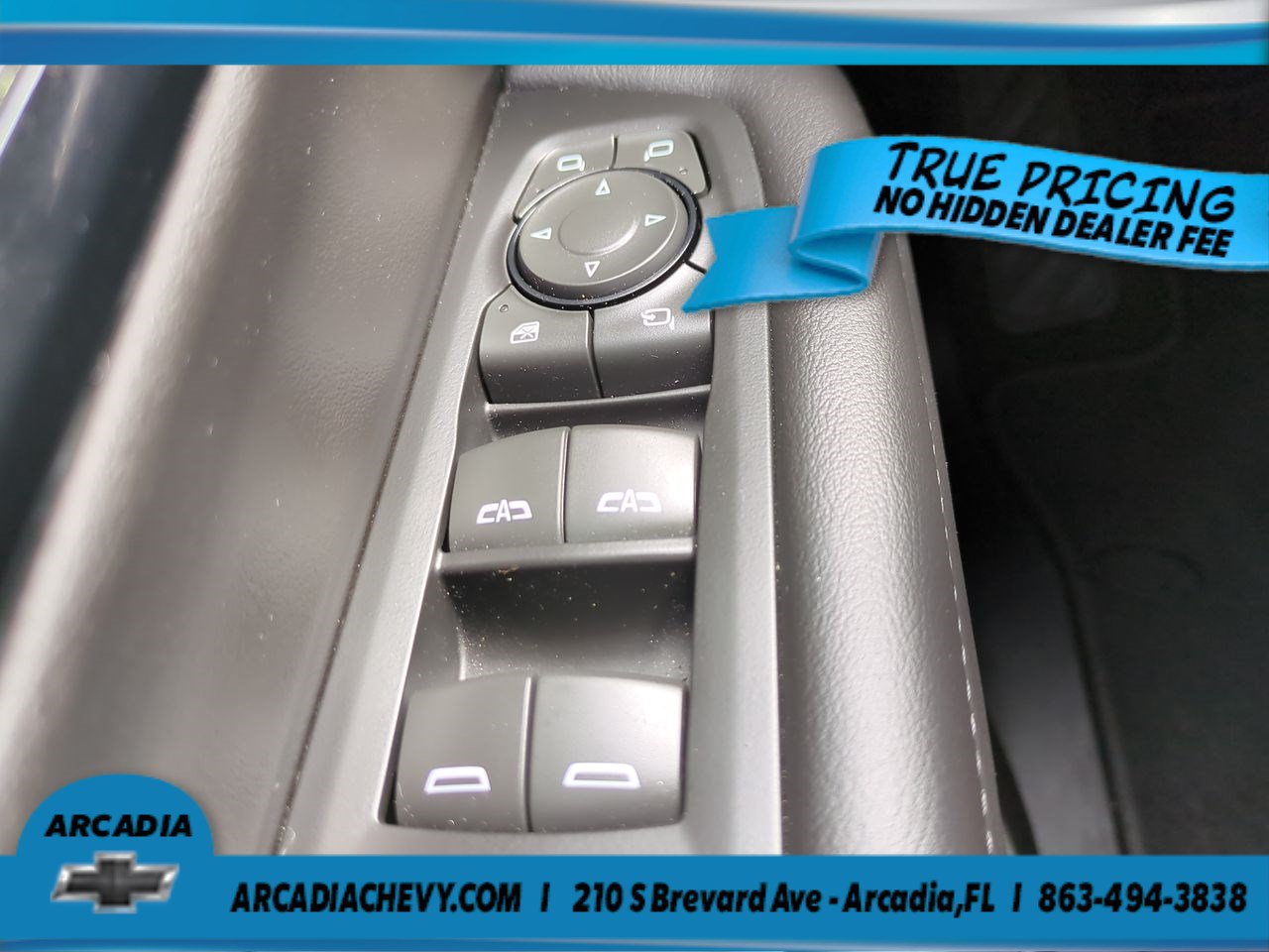 Used 2025 Chevrolet Suburban LT w/ Comfort Package RWD image 24