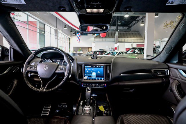 Used 2022 Maserati Levante Modena AWD/4WD image 26