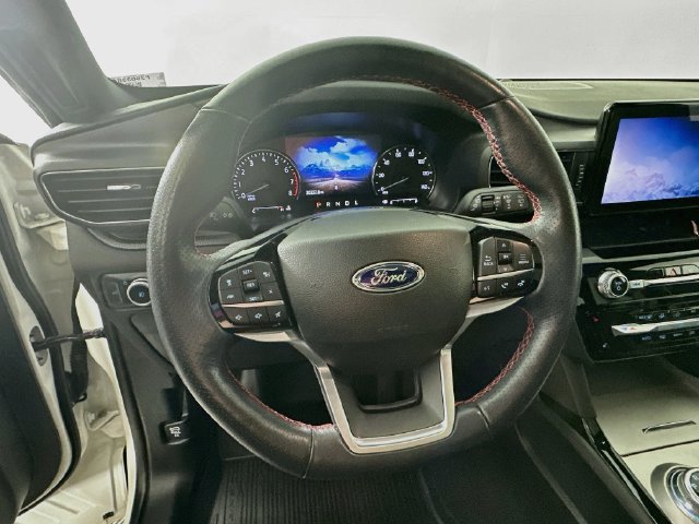Certified 2023 Ford Explorer ST-Line w/ Class IV Trailer Tow Package AWD/4WD image 17