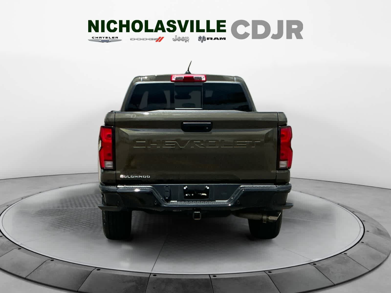 Used 2023 Chevrolet Colorado Z71 w/ Z71 Convenience Package 2 AWD/4WD image 4