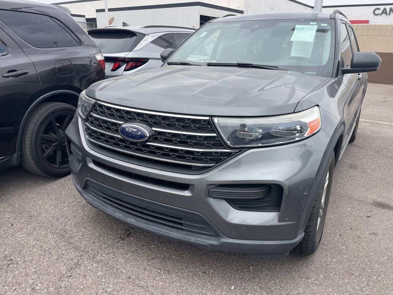 Used 2021 Ford Explorer XLT image 4