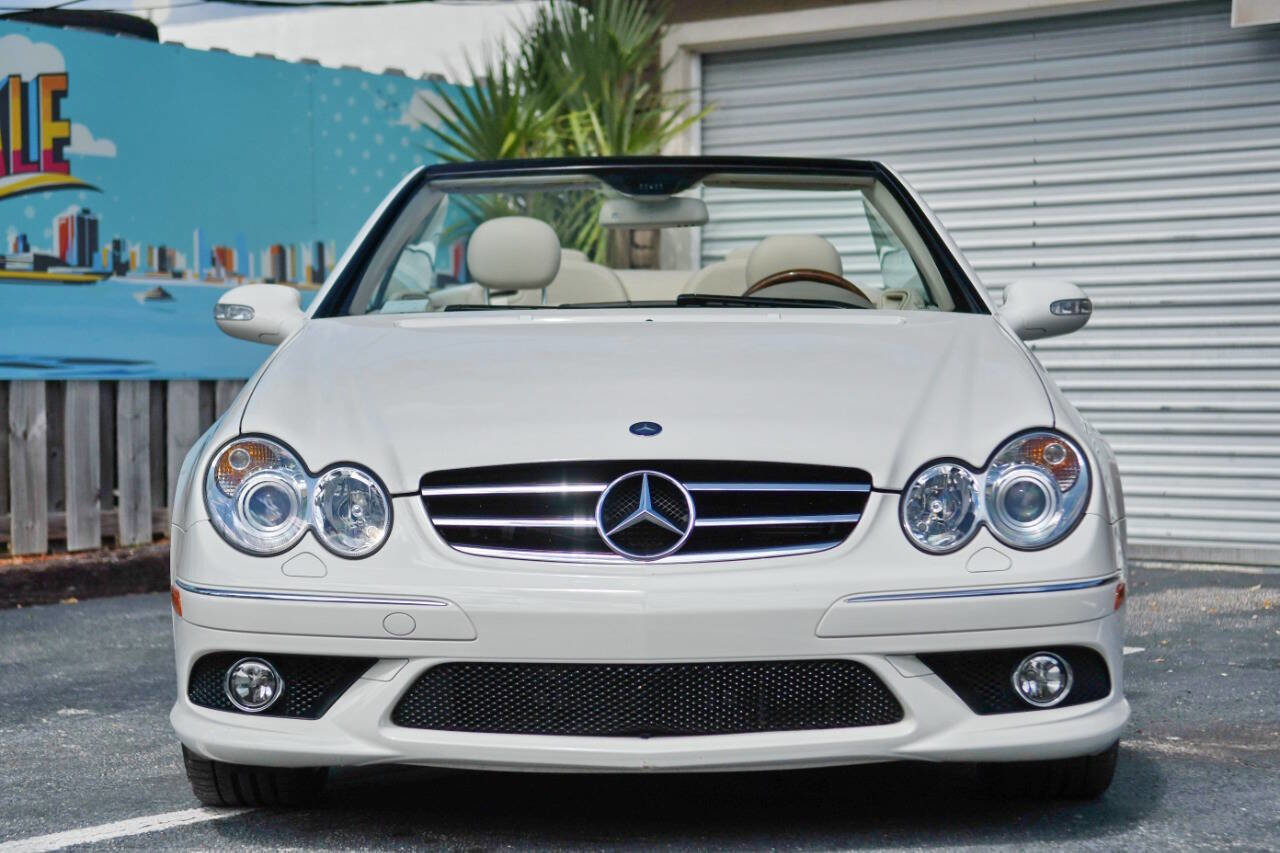 Used 2008 Mercedes-Benz CLK 550 Cabriolet image 4