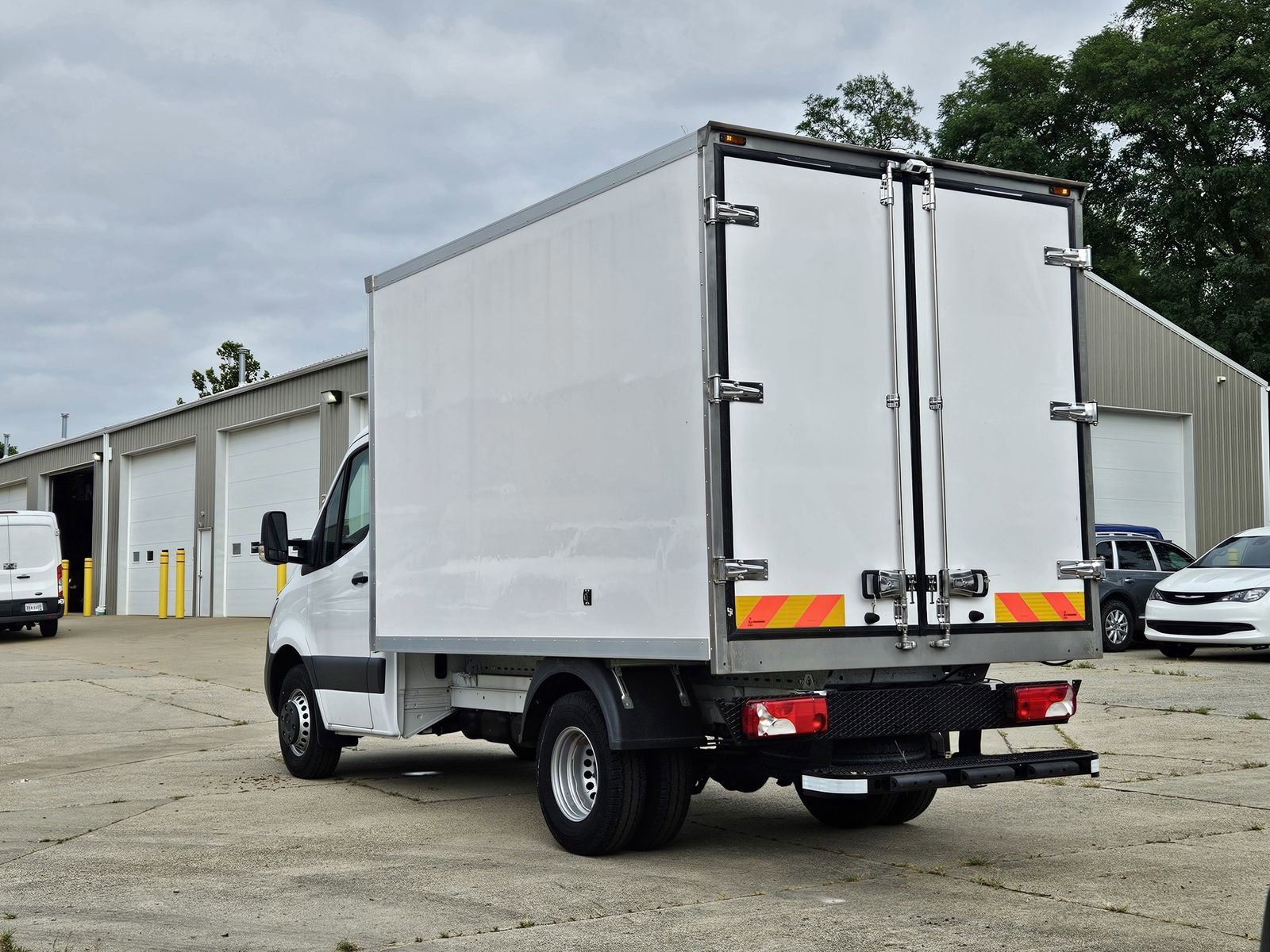 Used 2023 Mercedes-Benz Sprinter 3500 image 5