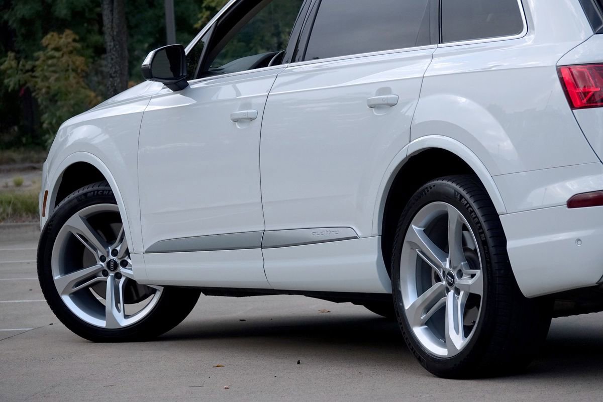 Used 2019 Audi Q7 3.0T Prestige w/ Prestige Package image 32