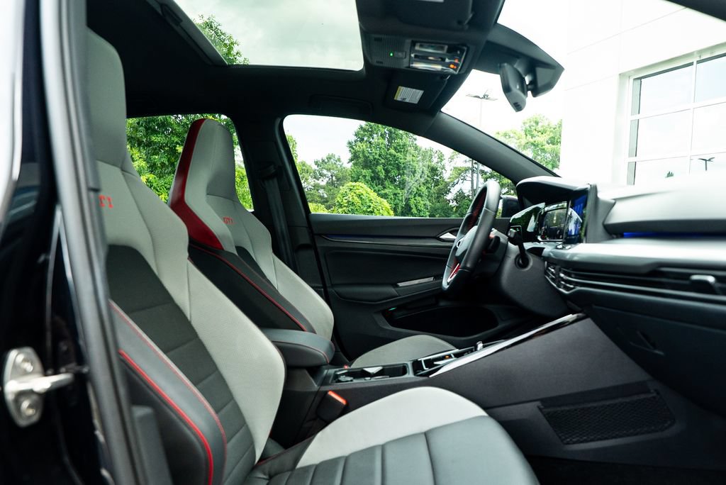 Used 2023 Volkswagen GTI Autobahn FWD image 32