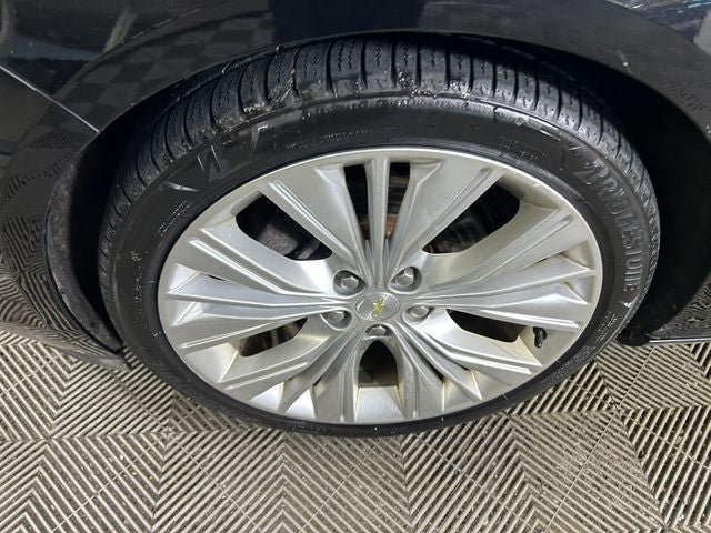 Used 2016 Chevrolet Impala LTZ w/ Enhanced Convenience Package FWD image 11