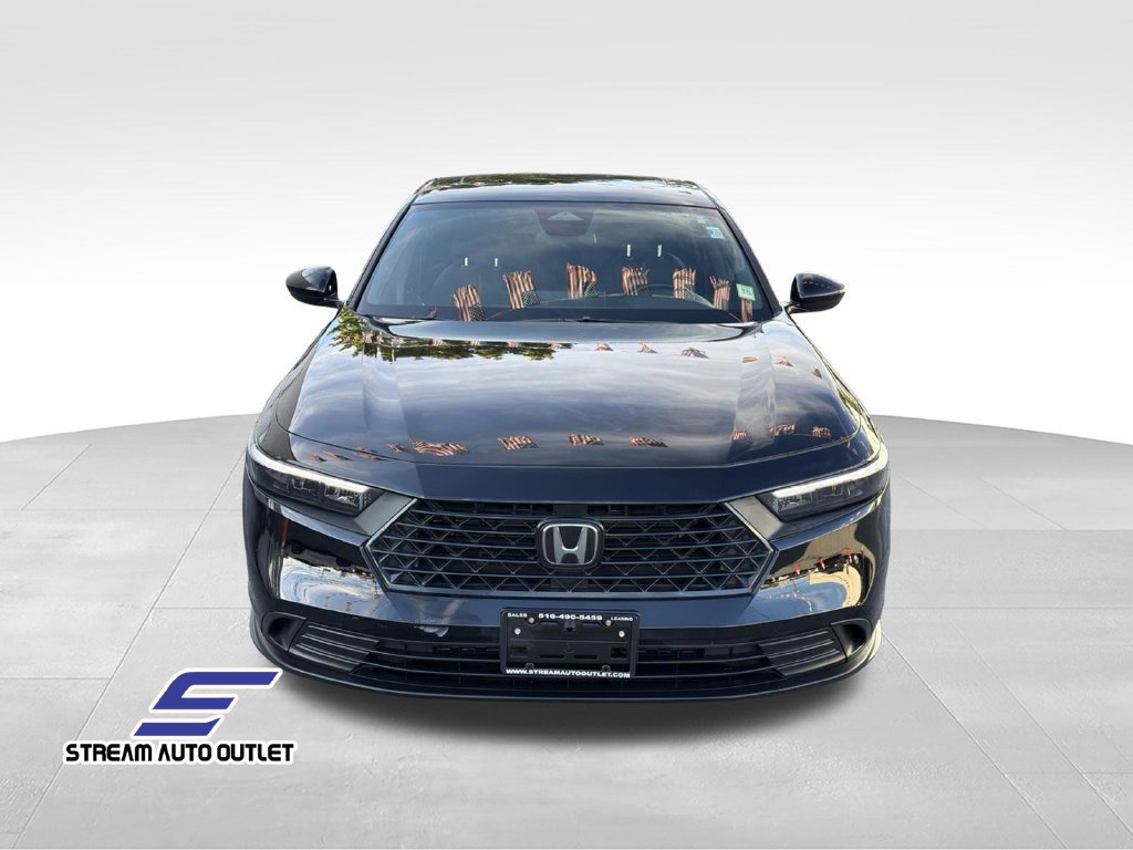 Used 2024 Honda Accord Sport image 2