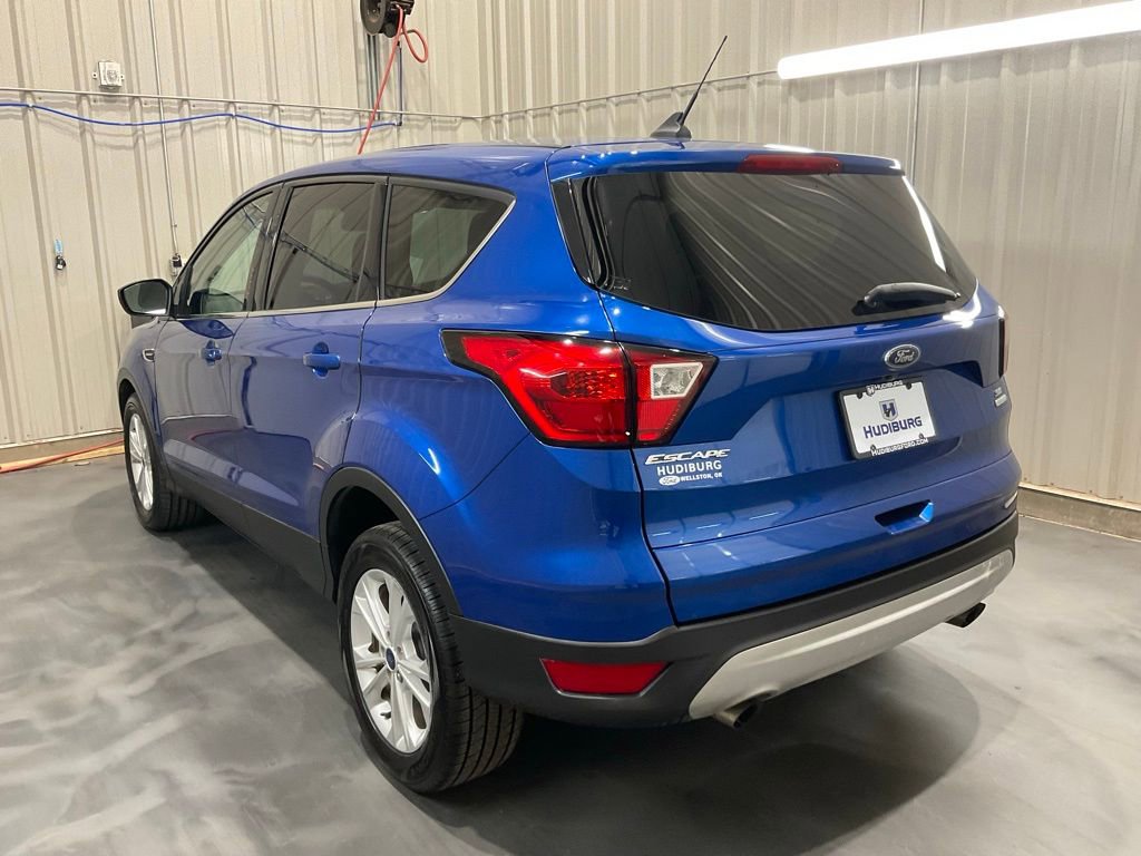 Used 2019 Ford Escape SE image 25