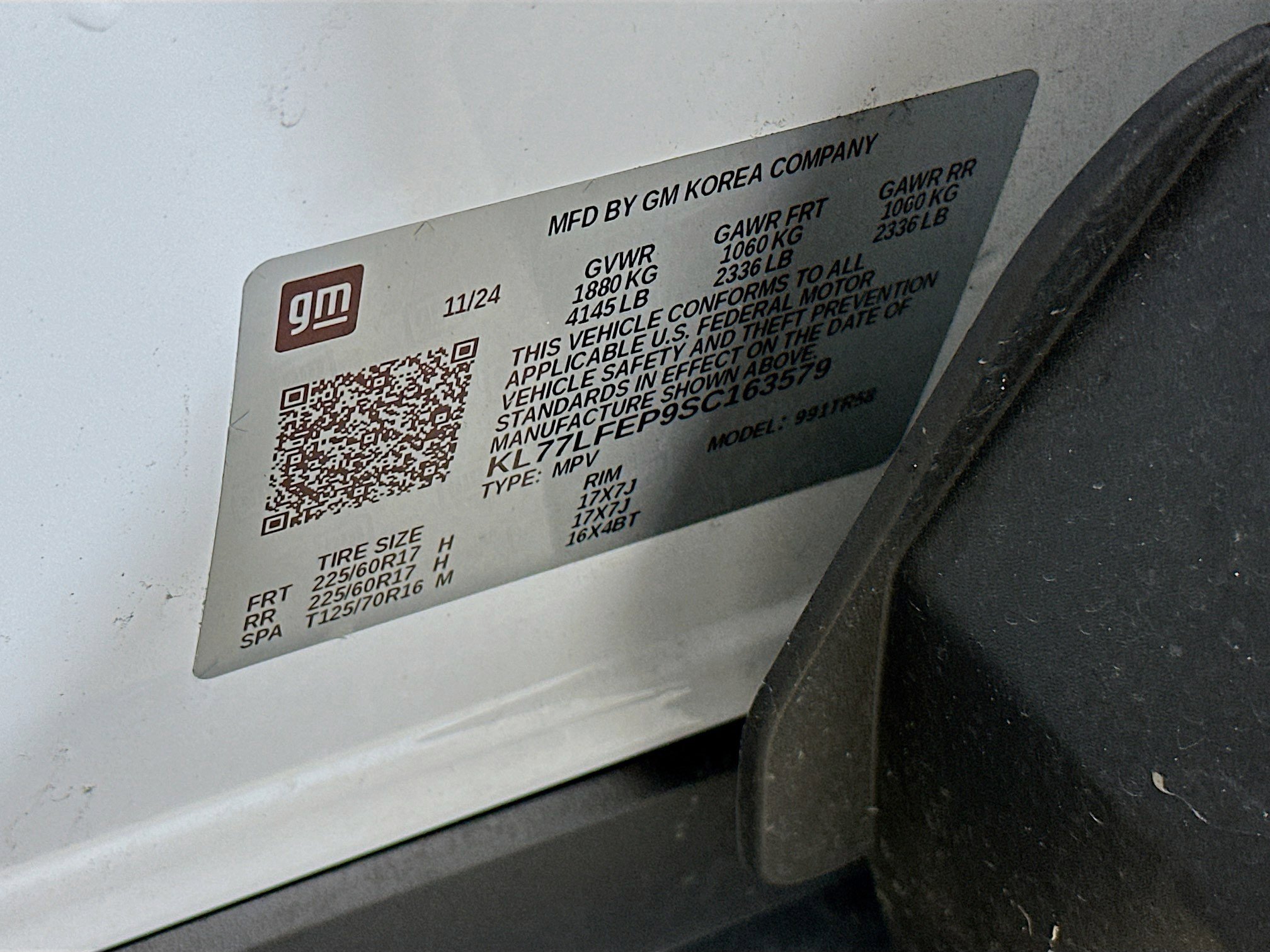 Used 2025 Chevrolet Trax LS image 12